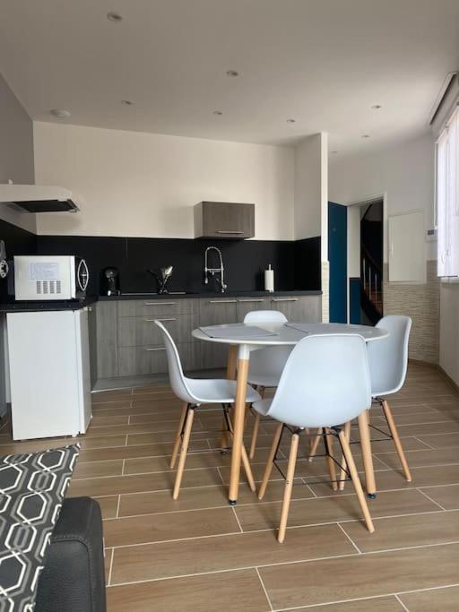 Le 102 De La Gare: Appartement Neuf Et Climatise Châlons-en-Champagne Extérieur photo